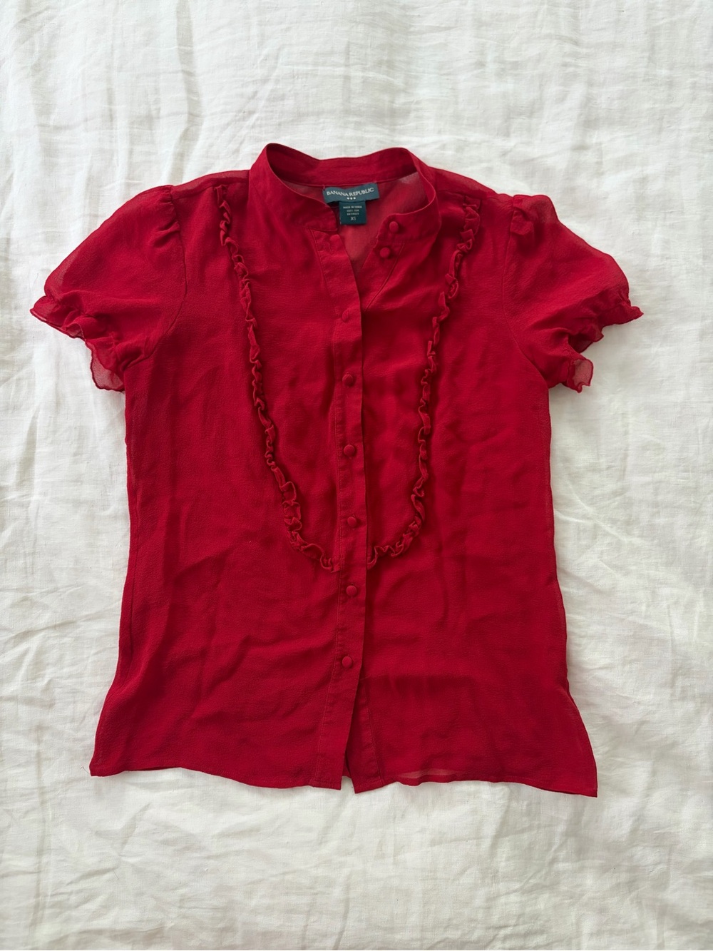 100% Silk Banana Republic Red Ruffle-Trim Short Sleeve Button Blouse